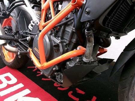 KTM 390 DUKE 390 DUKE ワンオーナー/エンジンガード/ナックルガード付 25