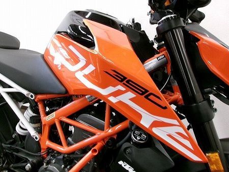 KTM 390 DUKE 390 DUKE ワンオーナー/エンジンガード/ナックルガード付 26