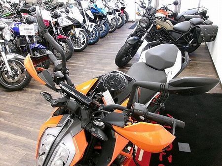 KTM 390 DUKE 390 DUKE ワンオーナー/エンジンガード/ナックルガード付 36