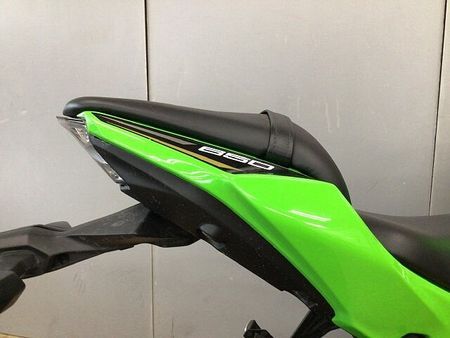 カワサキ ニンジャ 650 Ninja 650 TRICK STARフルエキマフラー/ワンオーナー/2020年モデル 25