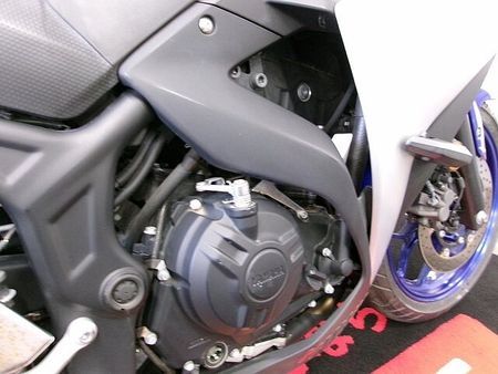 ヤマハ YZF-R25 YZF-R25 PRUNUS製スリップオンマフラー/ワイズギア製シートバック/マルチバー付 12