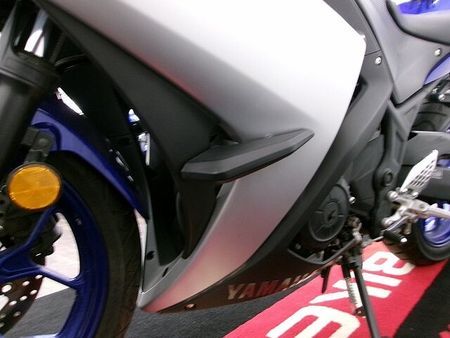 ヤマハ YZF-R25 YZF-R25 PRUNUS製スリップオンマフラー/ワイズギア製シートバック/マルチバー付 40