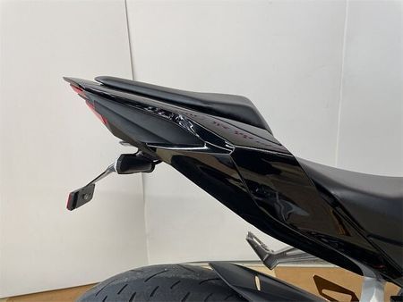 ホンダ CBR250RR (MC51) CBR250RR 2022年モデル Sniper製バックステップ フェンダーレス ナポレオ 21