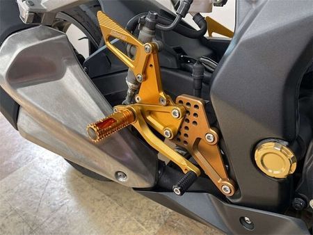 ホンダ CBR250RR (MC51) CBR250RR 2022年モデル Sniper製バックステップ フェンダーレス ナポレオ 40