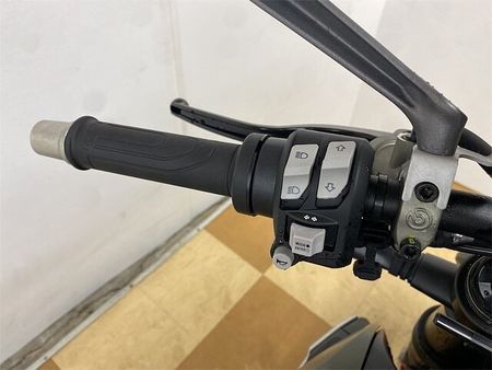 ドゥカティ STREETFIGHTER848 ストリートファイターV2 2023年モデル ワンオーナー フルノーマル車両 23