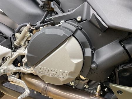 ドゥカティ STREETFIGHTER848 ストリートファイターV2 2023年モデル ワンオーナー フルノーマル車両 37