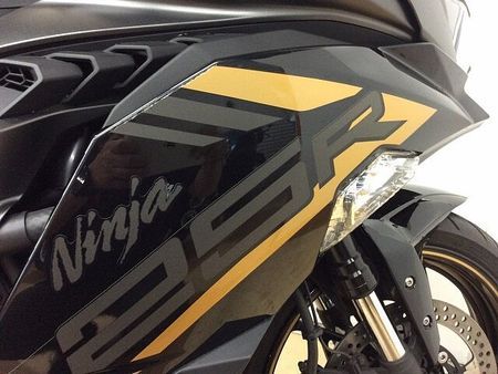カワサキ ZX-25R ZX-25R SE 2022年モデル KIJIMA制フェンダーレスキットカスタム 31