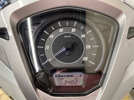 ホンダ リード125 リード125 2020年モデル リアボックス マルチバー USB電源装備 9