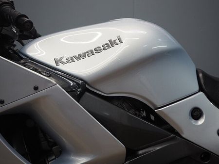 カワサキ ZZR400 ZZ-R400 N9 2003年モデル 14