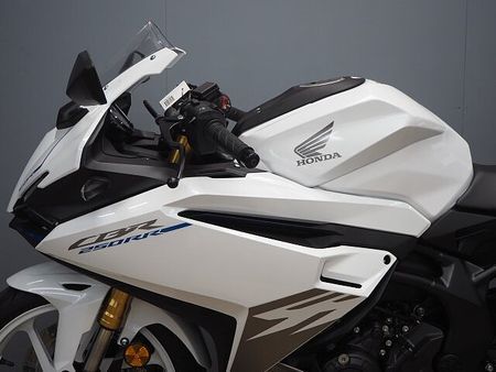 ホンダ CBR250RR (MC51) CBR250RR ABS 【マル得】モリワキスリップオンMX BP-?/バックステップ装備 12