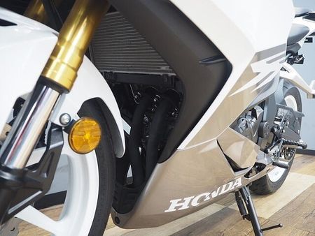 ホンダ CBR250RR (MC51) CBR250RR ABS 【マル得】モリワキスリップオンMX BP-?/バックステップ装備 24