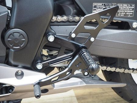 ホンダ CBR250RR (MC51) CBR250RR ABS 【マル得】モリワキスリップオンMX BP-?/バックステップ装備 30