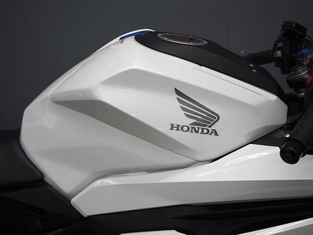 ホンダ CBR250RR (MC51) CBR250RR ABS 【マル得】モリワキスリップオンMX BP-?/バックステップ装備 38