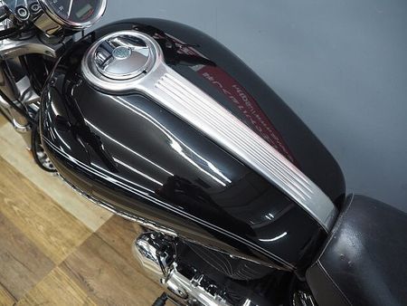 ハーレーダビッドソン XL1200C SPORTSTER 1200 CUSTOM XL1200C スポーツスターカスタム ラバーマウント 19