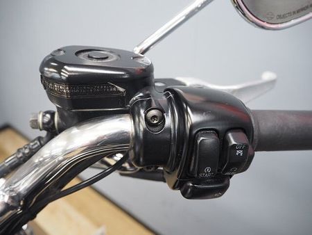 ハーレーダビッドソン XL1200C SPORTSTER 1200 CUSTOM XL1200C スポーツスターカスタム ラバーマウント 29