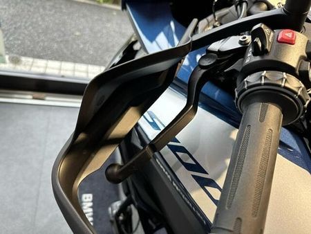 BMW S1000XR 新車保証3年(レッカーサービスあり)プラス2年延長可能!ローン購入もご相談ください!! 16