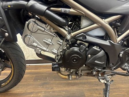 スズキ SV650 SV650X 2021年モデル 9