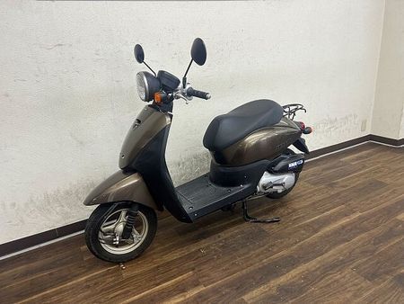 ホンダ トゥデイ トゥデイ 生産中止の50ccをこの機会に 2012年モデル 40