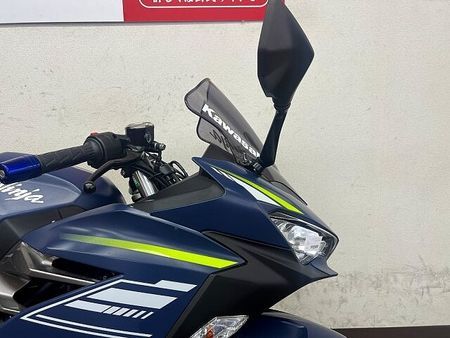 カワサキ ニンジャ 400 NINJA400 2022年モデル スペアキーありマルチバー、USBポート装備スクリーン、 26