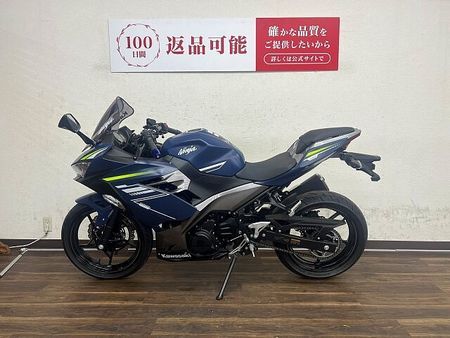 カワサキ ニンジャ 400 NINJA400 2022年モデル スペアキーありマルチバー、USBポート装備スクリーン、 3