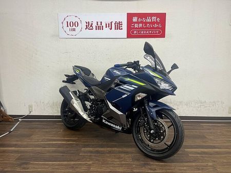 カワサキ ニンジャ 400 NINJA400 2022年モデル スペアキーありマルチバー、USBポート装備スクリーン、 4