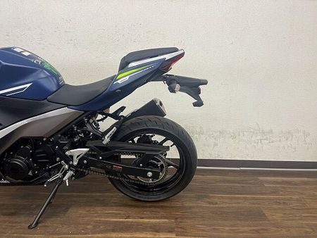 カワサキ ニンジャ 400 NINJA400 2022年モデル スペアキーありマルチバー、USBポート装備スクリーン、 38