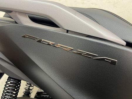 ホンダ フォルツァ(MF06) フォルツァ 人気のマットカラー2021年モデル 23