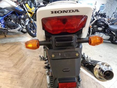 ホンダ CB400スーパーボルドール とても状態のいい車両です!ABS装着モデル!ETCが付いてお買い得です!希少なホワイト! 15