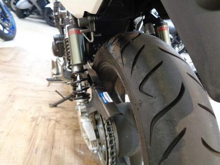 ホンダ CB400スーパーボルドール とても状態のいい車両です!ABS装着モデル!ETCが付いてお買い得です!希少なホワイト! 18
