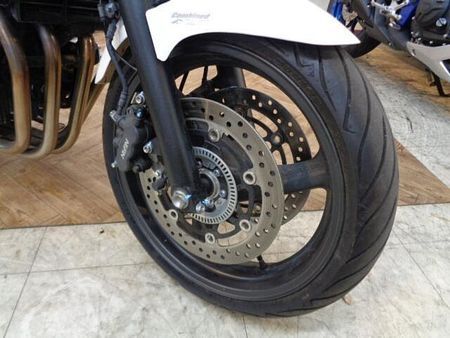 ホンダ CB400スーパーボルドール とても状態のいい車両です!ABS装着モデル!ETCが付いてお買い得です!希少なホワイト! 25