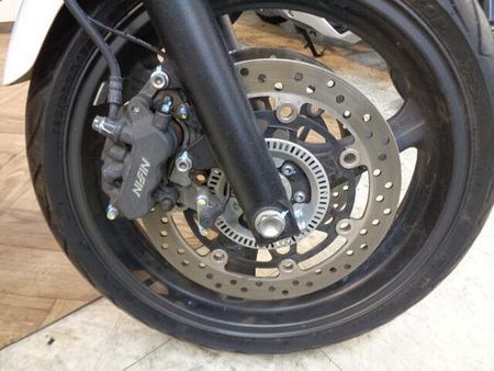ホンダ CB400スーパーボルドール とても状態のいい車両です!ABS装着モデル!ETCが付いてお買い得です!希少なホワイト! 26