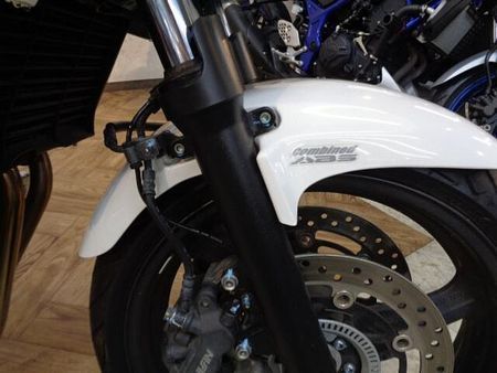 ホンダ CB400スーパーボルドール とても状態のいい車両です!ABS装着モデル!ETCが付いてお買い得です!希少なホワイト! 27