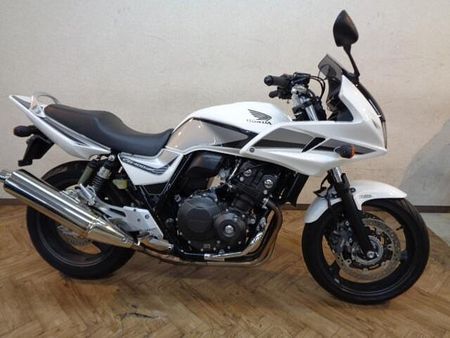 ホンダ CB400スーパーボルドール とても状態のいい車両です!ABS装着モデル!ETCが付いてお買い得です!希少なホワイト! 3