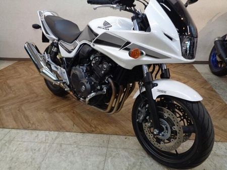 ホンダ CB400スーパーボルドール とても状態のいい車両です!ABS装着モデル!ETCが付いてお買い得です!希少なホワイト! 32