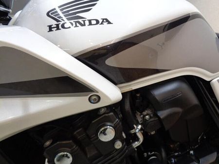 ホンダ CB400スーパーボルドール とても状態のいい車両です!ABS装着モデル!ETCが付いてお買い得です!希少なホワイト! 46
