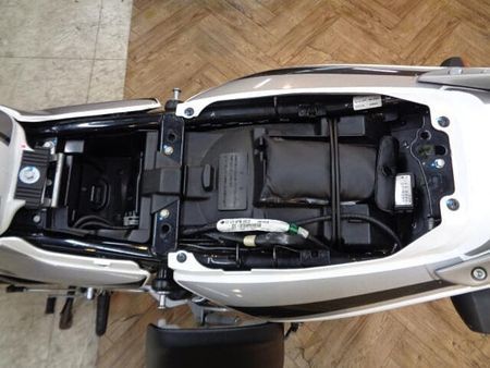 ホンダ CB400スーパーボルドール とても状態のいい車両です!ABS装着モデル!ETCが付いてお買い得です!希少なホワイト! 56