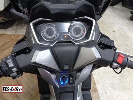 ホンダ フォルツァ 走行少ないフォルツアが入荷しました!当店人気車両です!カスタムもご相談ください!お早めに! 12