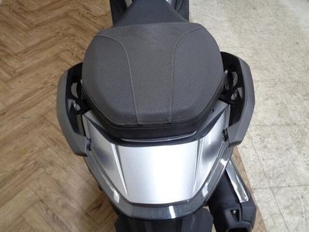 ホンダ フォルツァ 走行少ないフォルツアが入荷しました!当店人気車両です!カスタムもご相談ください!お早めに! 15