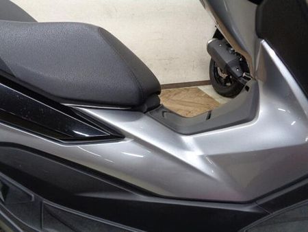 ホンダ フォルツァ 走行少ないフォルツアが入荷しました!当店人気車両です!カスタムもご相談ください!お早めに! 24