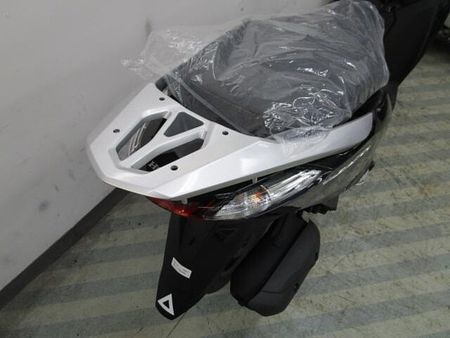 ホンダ リード125 各色展示中!足元フラットで人気のリード125!スマートキーになって益々便利です!下取り歓迎 12
