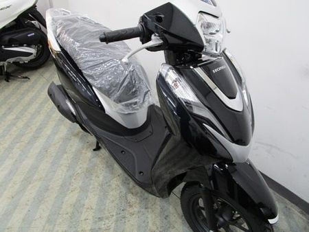 ホンダ リード125 各色展示中!足元フラットで人気のリード125!スマートキーになって益々便利です!下取り歓迎 8