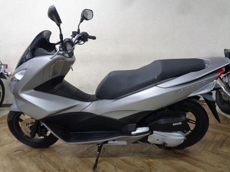 ホンダ PCX150 大切に乗られていたワンオーナー車!ETCが付いてお買い得です!お早めに!下取も大歓迎です! 5