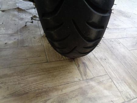 ホンダ フォルツァ 走行距離が2,266kmの低走行車両!マフラーカスタム!グリップヒーター付いてお買い得です 17