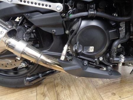 ホンダ フォルツァ 走行距離が2,266kmの低走行車両!マフラーカスタム!グリップヒーター付いてお買い得です 32