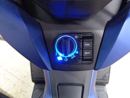 ホンダ フォルツァ 走行距離が2,266kmの低走行車両!マフラーカスタム!グリップヒーター付いてお買い得です 10