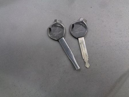 ホンダ トゥデイ 走行少ない上質車が入荷しました!通勤・通学に大活躍間違いなし!夜でも安心ホワイトです! 15