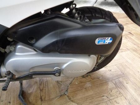 ホンダ トゥデイ 走行少ない上質車が入荷しました!通勤・通学に大活躍間違いなし!夜でも安心ホワイトです! 39
