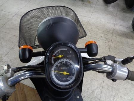 ホンダ トゥデイ 走行少ない上質車が入荷しました!通勤・通学に大活躍間違いなし!夜でも安心ホワイトです! 6