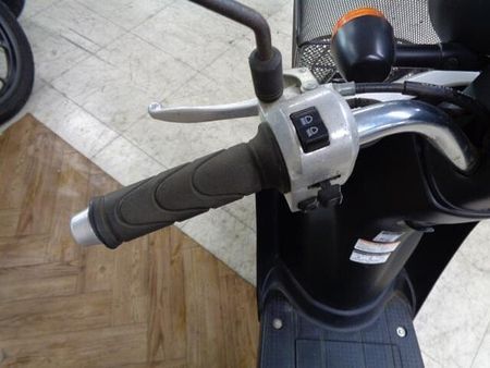 ホンダ トゥデイ 走行少ない上質車が入荷しました!通勤・通学に大活躍間違いなし!夜でも安心ホワイトです! 9