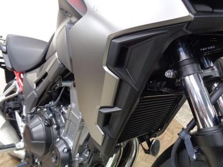 ホンダ 400X 走行少ない綺麗な上質車が入荷しました!希少なバイクですのでお探しの方はお早めに! 22